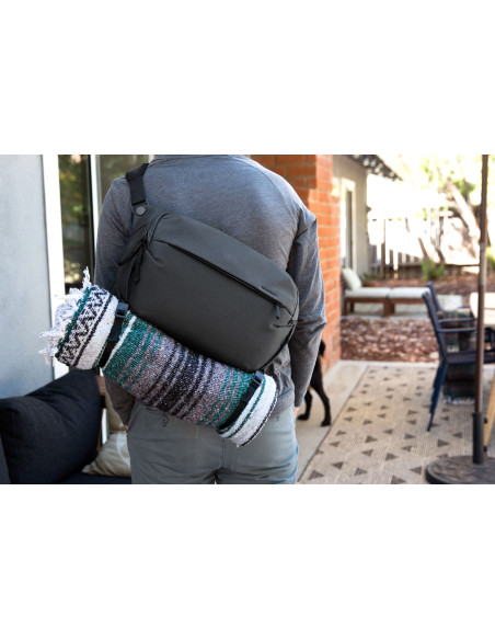 Everyday Sling 10L v2