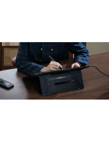 Pen Display 16" Studio Series