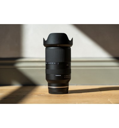 Tamron 18-300mm F/3.5-6.3 Di III-A VC VXD