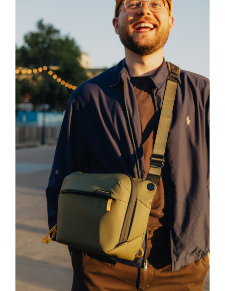 Everyday Sling 6L v2 Peak Design – Bandolera técnica impermeable