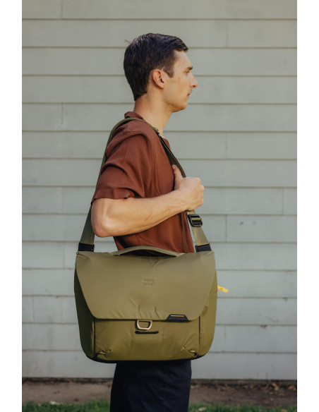Everyday Messenger 13L v2