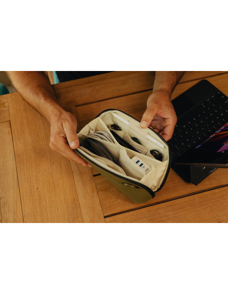 Peak Design Tech Pouch Small | Organizador Compacto