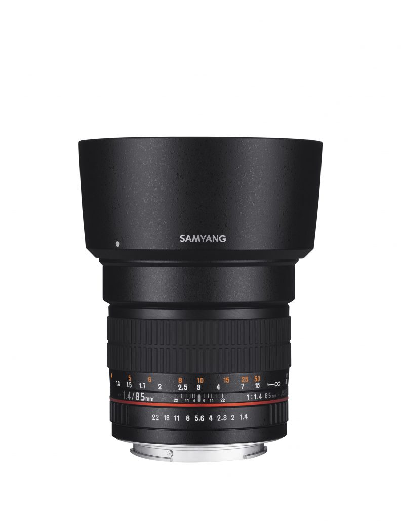 85mm F2.0 Nikon AE - front no rear cap..